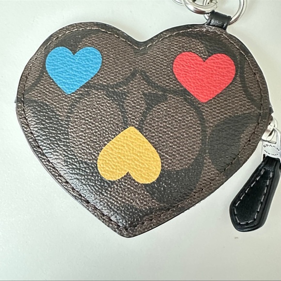 LAST ONE! COACH Ltd Edition Heart Bag Charm | Signature Canvas | Heart Print NWT - Picture 3 of 9